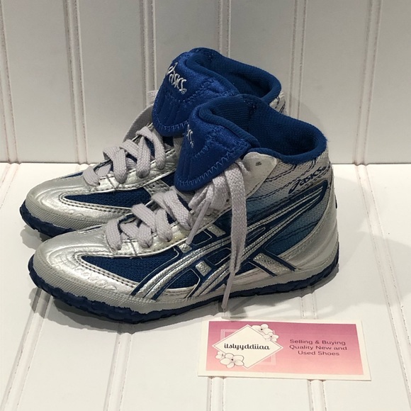 blue youth wrestling shoes